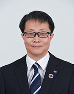代表取締役社長　伊藤　渉
